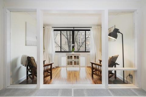 38 Juniper St #111, Brookline, MA 02445 photo 2