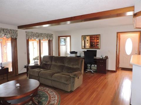 50 Union Point Rd, Webster, MA 01570 photo 12