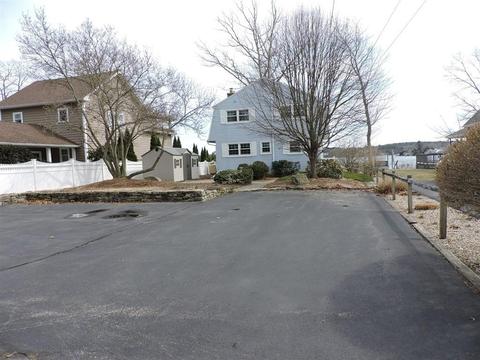 50 Union Point Rd, Webster, MA 01570 photo 6