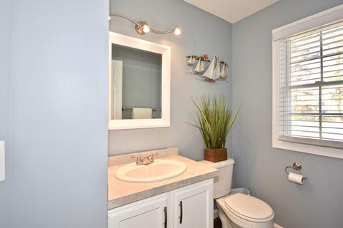 7 Breakers Dr, Bourne, MA 02532 photo 8