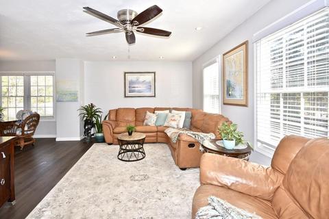7 Breakers Dr, Bourne, MA 02532 photo 3