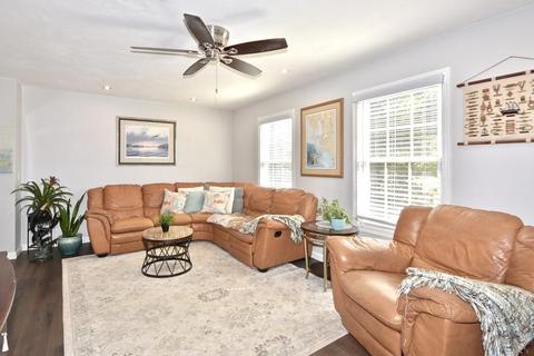 7 Breakers Dr, Bourne, MA 02532 photo 4