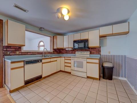 105 Hartness Rd, Sutton, MA 01590 photo 4