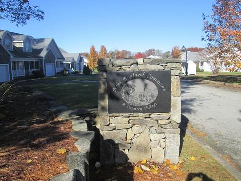 19 Concord Ct, Webster, MA 01570 photo 1