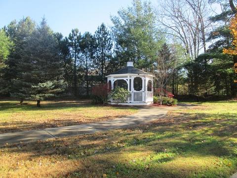 19 Concord Ct, Webster, MA 01570 photo 9