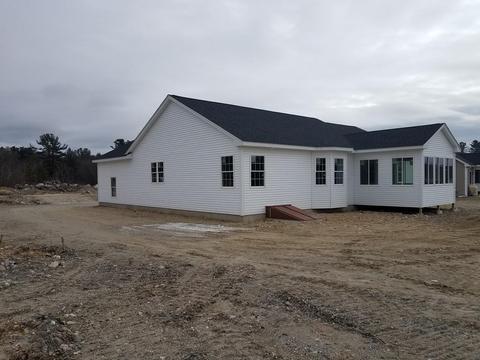 19 Concord Ct, Webster, MA 01570 photo 4