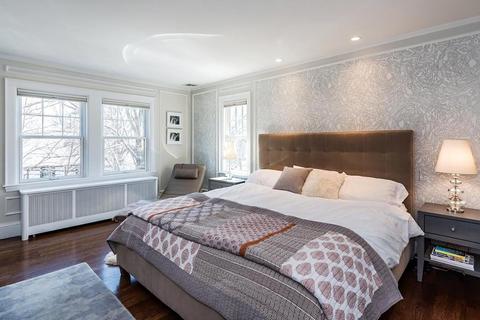 54 Blake Rd, Brookline, MA 02445 photo 13
