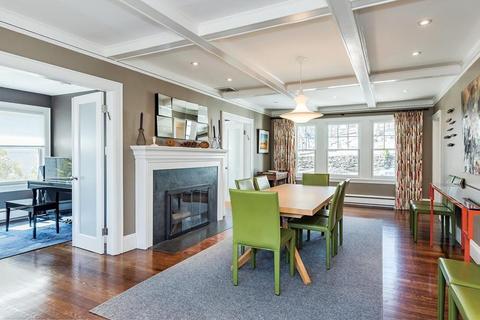 54 Blake Rd, Brookline, MA 02445 photo 6