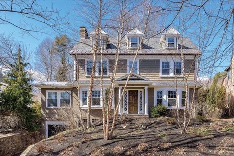 54 Blake Rd, Brookline, MA 02445 photo 2