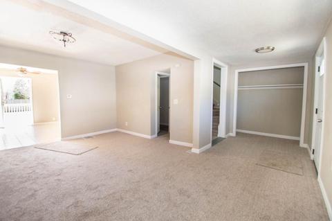 31 Governor St, Springfield, MA 01104 photo 7