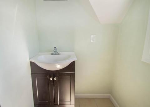 31 Governor St, Springfield, MA 01104 photo 13