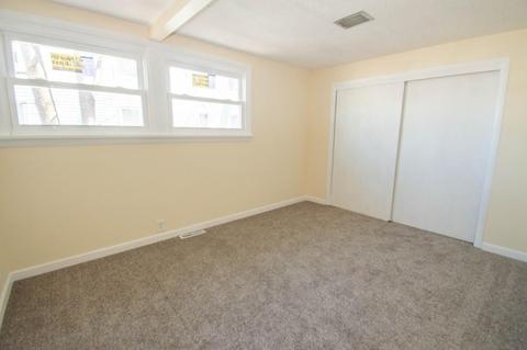 31 Governor St, Springfield, MA 01104 photo 11