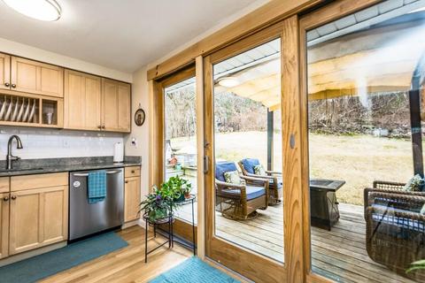164 Summer St, Maynard, MA 01754 photo 7