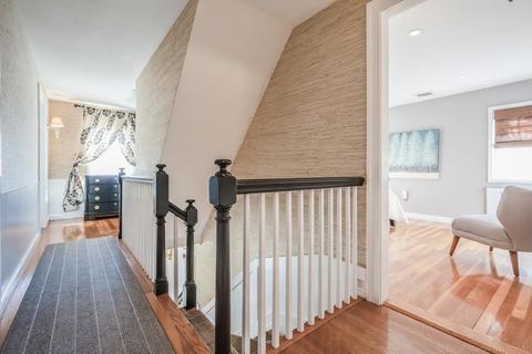 9 Cape Cod Ln, Milton, MA 02186 photo 10
