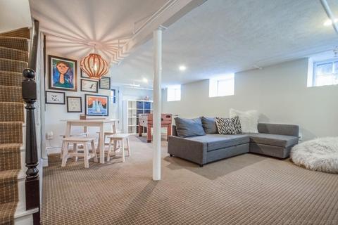 9 Cape Cod Ln, Milton, MA 02186 photo 15