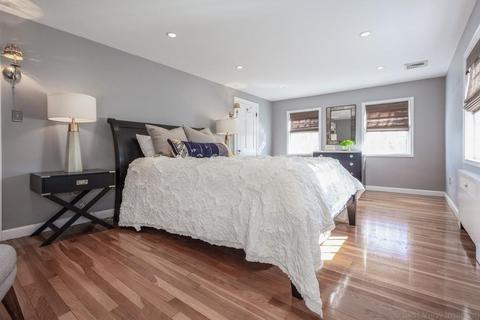 9 Cape Cod Ln, Milton, MA 02186 photo 11