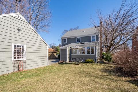 9 Cape Cod Ln, Milton, MA 02186 photo 17