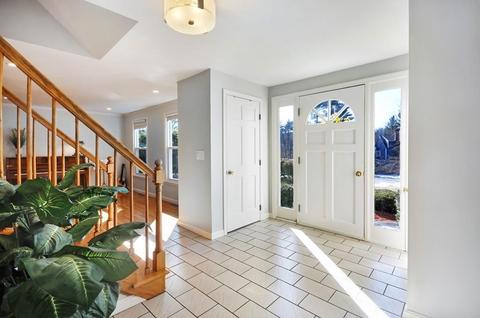 5 Badger Cir, Acton, MA 01720 photo 2