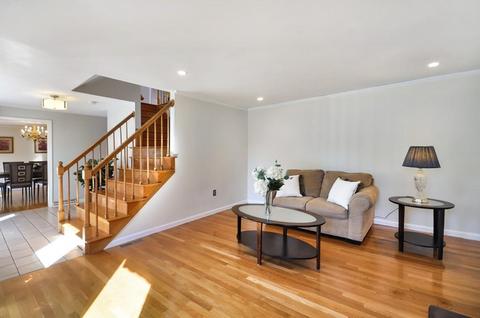 5 Badger Cir, Acton, MA 01720 photo 3