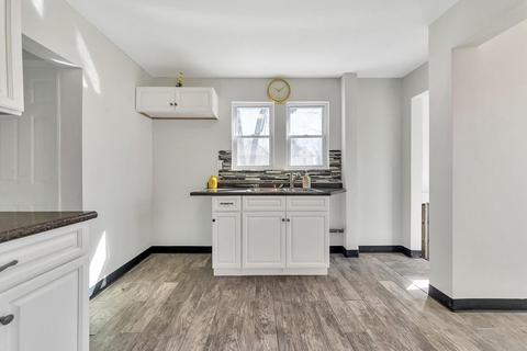 59 Norfolk St, Springfield, MA 01109 photo 22