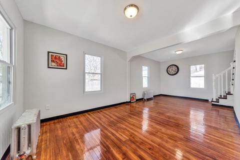 59 Norfolk St, Springfield, MA 01109 photo 17