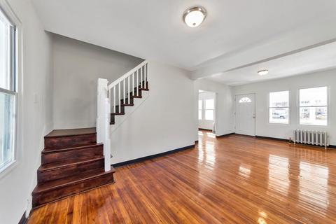 59 Norfolk St, Springfield, MA 01109 photo 4