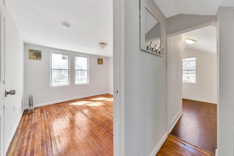 59 Norfolk St, Springfield, MA 01109 photo 12