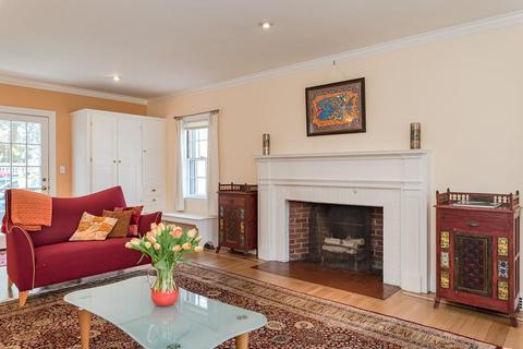 48 Corey Rd, Brookline, MA 02445 photo 5