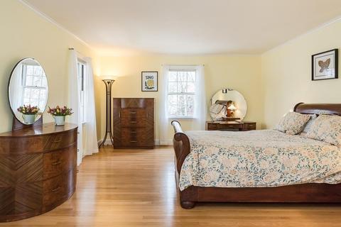 48 Corey Rd, Brookline, MA 02445 photo 12