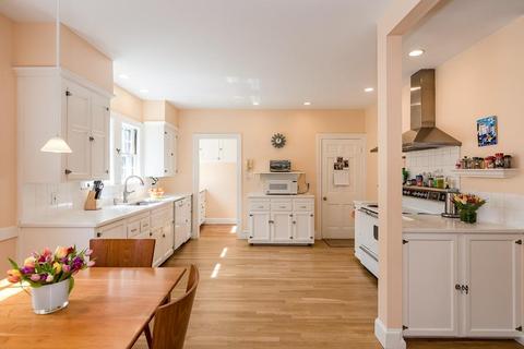 48 Corey Rd, Brookline, MA 02445 photo 9