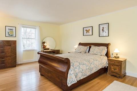 48 Corey Rd, Brookline, MA 02445 photo 13