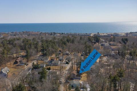 8 Robin Ln, Hampton, NH 03842 photo 1