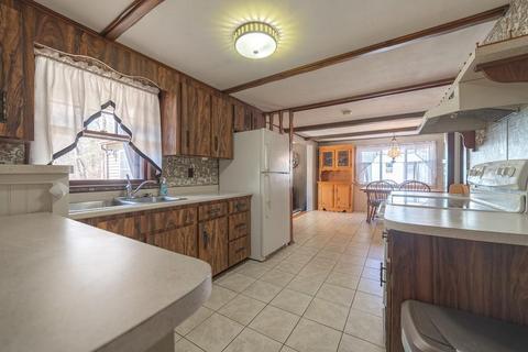 8 Robin Ln, Hampton, NH 03842 photo 11