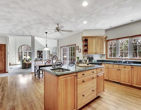 2 Farmstead Way, Acton, MA 01720 photo 2