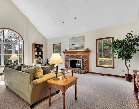 2 Farmstead Way, Acton, MA 01720 photo 5