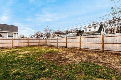 111 Woodlawn St, Everett, MA 02149 photo 14