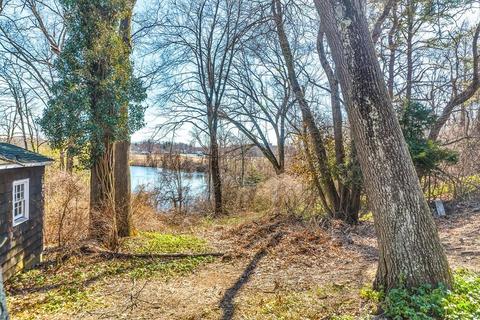 201 Overlook Dr, Springfield, MA 01118 photo 9