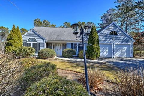 81 Meadowbrook Rd, Mashpee, MA 02649 photo 1