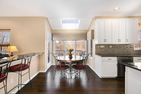 39 Foundry Rd, Sharon, MA 02067 photo 5