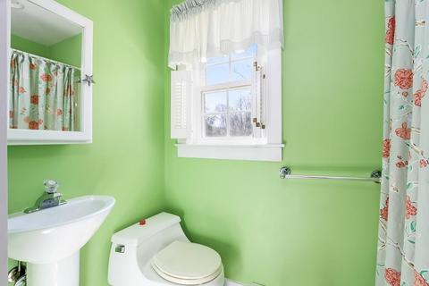 74 Chase St, Barnstable, MA 02601 photo 9