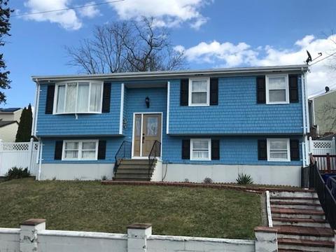 99 Berlin St, Fall River, MA 02720 photo 1