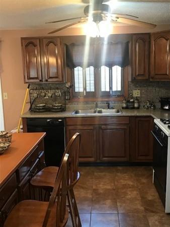 99 Berlin St, Fall River, MA 02720 photo 6