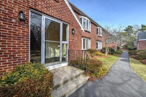 775 W Main St #4, Hyannis, MA 02601 photo 2