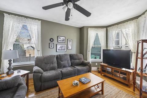 53 Cherry St, Lynn, MA 01902 photo 3