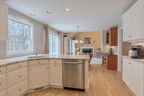 4 Garrison Rd, Dracut, MA 01826 photo 9