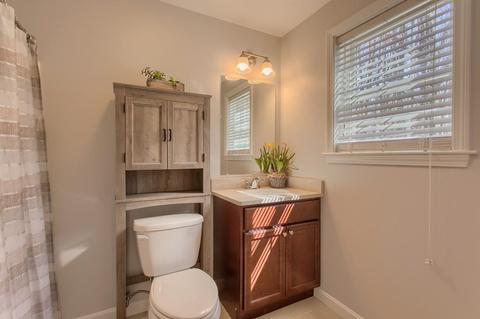 8 Beale St, Worcester, MA 01606 photo 23