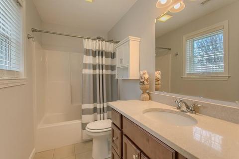 8 Beale St, Worcester, MA 01606 photo 16
