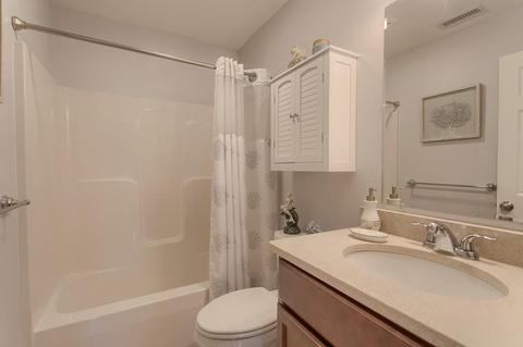 8 Beale St, Worcester, MA 01606 photo 12