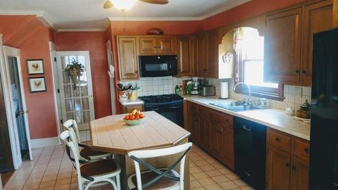 896 Madison, Fall River, MA 02720 photo 5