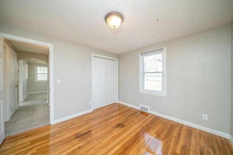 15 Fairway Dr, Springfield, MA 01108 photo 13